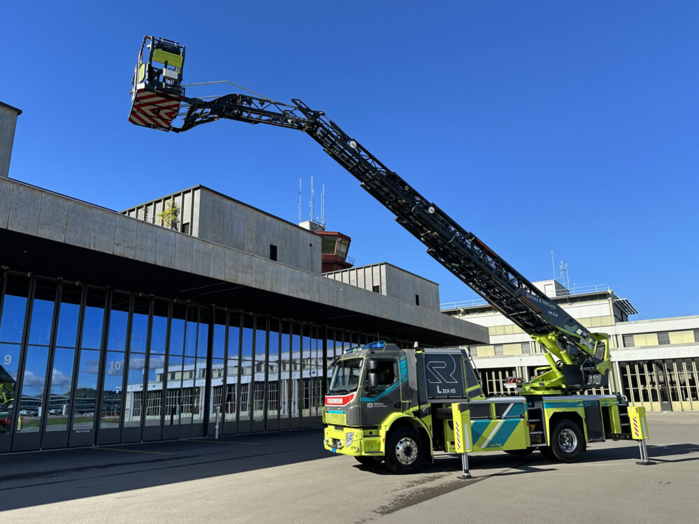 World's first electric aerial ladder