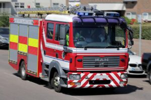 UK firefighters vote to shun pay offer
