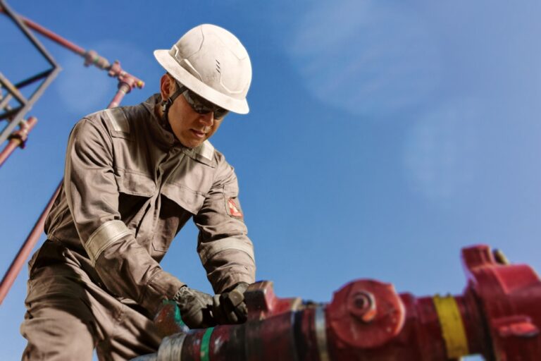 Picture of V-Gard H2 Full Brim Safety Helmet - Photo by MSA Safety - Fire Buyer