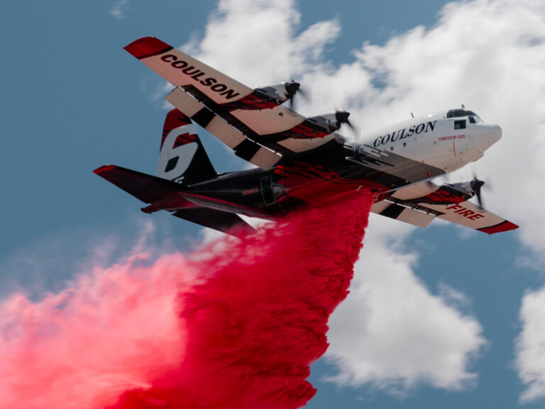 Coulson Aviation unveils fire retardant. firebuyer.com